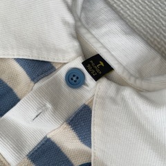 ベビー服とアクセサリーの画像