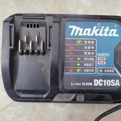 マキタバッテリーBL1015・充電器DC10SAセット    リサイクルショップ宮崎屋　住吉店25.8.29の画像