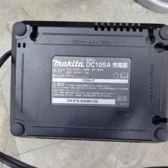 マキタバッテリーBL1015・充電器DC10SAセット    リサイクルショップ宮崎屋　住吉店25.8.29の画像