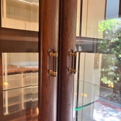 karimoku カリモク　照明付きキャビネットの画像