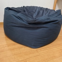 人にフィットするソファ の画像