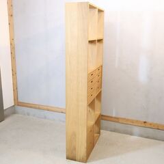 人気の無印良品(MUJI)のオーク材 5段・2列スタッキングシェルフ/引出し付！！追加棚で用途に応じてカスタマイズ可能な万能シェルフ♪店舗の什器や本棚などにもおススメの収納家具です♪の画像
