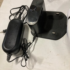 ジャンク品、(ドックのみ動作確認済)  iRobotのロボット掃除機「ルンバ」の画像