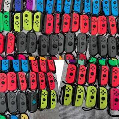 186002 現状品 Nintendo Switch ニンテンドオスイッチ Nintendo Switch Nintendo Switch ジョイコン87台 レアカラーあり　ストラップ付き まとめ売り [250424HM140104]の画像