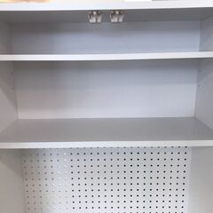【ジャングルジャングル岩出店】【B31】食器棚 ホワイト 幅81cm×奥行45cm×高さ180cm  中古 家具 和歌山 岩出市 紀の川市 海南市の画像