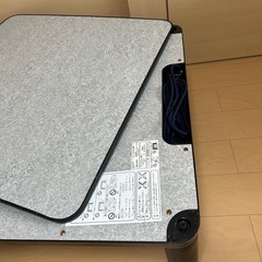 こたつテーブルの画像