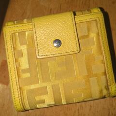 FENDI 折り財布の画像