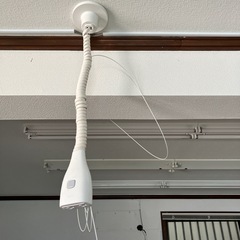 吊り下げ伸縮コンセント二つセットしての画像