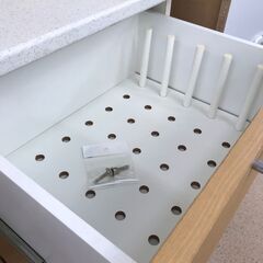 【ジャングルジャングル岩出店】【B32】食器棚 ナチュラル  幅90cm×奥行44.5cm×高さ190cm 中古 家具 和歌山 岩出市 紀の川市 海南市の画像