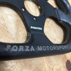 FANATEC FORZA MOTORSPORT ハンドルの画像