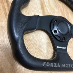 FANATEC FORZA MOTORSPORT ハンドルの画像