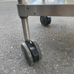 f●■ワゴン カート 台車 作業台 厨房 医療 機器卓・キャスター付き・ステンレス製【幅45×奥行60×高さ80cm】の画像