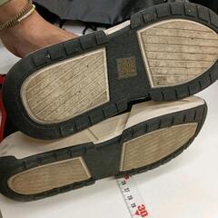 0829-167 DKNYスニーカー23.5cm　収納袋付の画像