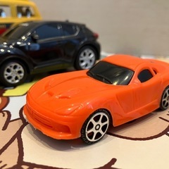 ミニカー 車のおもちゃ 3台の画像