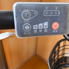 電動アシスト三輪自転車の画像