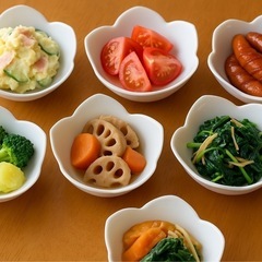 arcopal France🇫🇷花柄のとっても可愛い食器🌸７枚セットの画像