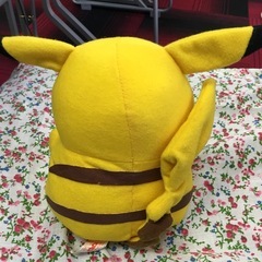 ピカチュウ　ぬいぐるみ　プライズ品の画像