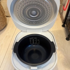 SHARP 炊飯器 3合炊きの画像