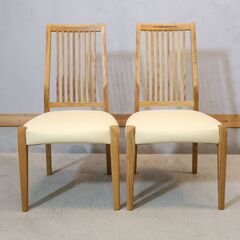 Sturd(スタード) シンプルなオーク材 ダイニングチェア 2脚セット。ハイバックタイプの明るい色合い魅力の食卓椅子。天然木の手触りとベーシックなデザインは北欧スタイルやカフェスタイルなどにオススメの画像