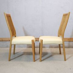 Sturd(スタード) シンプルなオーク材 ダイニングチェア 2脚セット。ハイバックタイプの明るい色合い魅力の食卓椅子。天然木の手触りとベーシックなデザインは北欧スタイルやカフェスタイルなどにオススメの画像