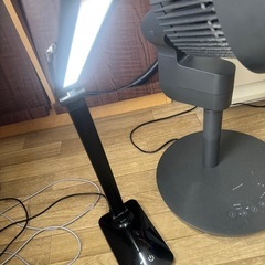 無料！LEDデスクライトの画像