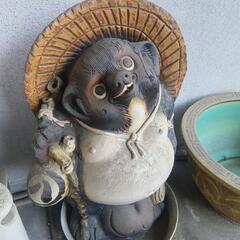【無料】たぬきの置き物の画像