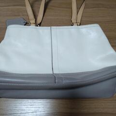 予定者決定　コーチのバックの画像