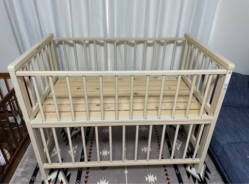 ファミリア　ベビーベッド