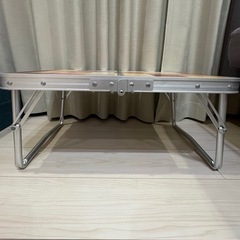Colemanアウトドアテーブルの画像