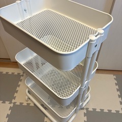 IKEA ロースコグ　ワゴンの画像