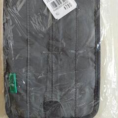 貴重品、パスポートなど入れるポーチの画像