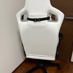ノーブルゲーミングチェアの画像
