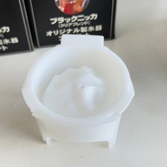 【未使用/6個セット】ブラックニッカ クリアブレンド オリジナル製氷器／氷型 製氷トレー まとめ売り PP製 ロックアイス型 ニッカウヰスキー 非売品 ノベルティ ピンク＆グレーの画像