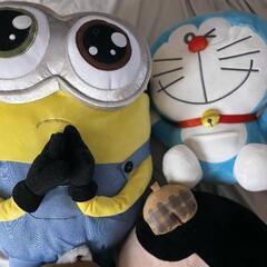 ドラえもんなど大きめなぬいぐるみの画像