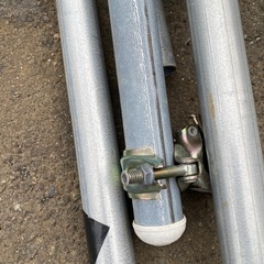 話し合い中　
鉄の棒の画像
