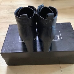 ショウートブーツの画像