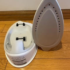【お買い得！】東芝コードレススチームアイロン TA-FV470（説明書付）の画像