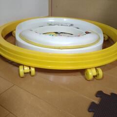 スヌーピー ベビー用 歩行器 折りたたみ収納可能の画像