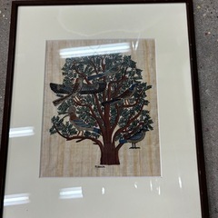 絵のセット, うち一つは木製, の画像