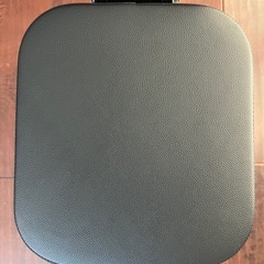 [リーディングエッジ] トレーニングベンチ マルチポジションベンチ 耐荷重300kg 角度調整 折り畳み式 シート補強フレームの画像