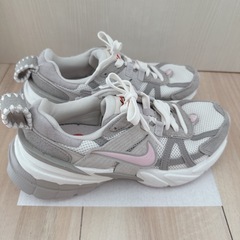 Nike V2K Run HV5997-161 の画像
