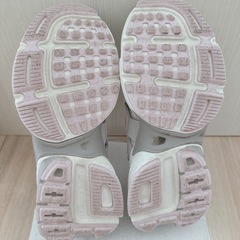 Nike V2K Run HV5997-161 の画像