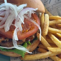 未経験OK🎵服装自由🍟即日勤務可能・シフト柔軟🍔 ハンバーガー屋さん 調理・接客スタッフの画像