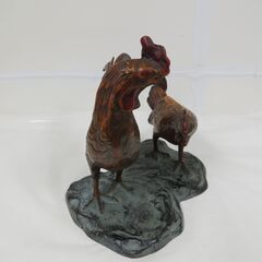 置物 金属製 鶏 ニワトリ にわとり 2羽 番 つがい 幅36cm×奥行28cm×高さ35cmの画像