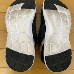 ◉美品◉ プーマ PUMA レディーススニーカー　24cmの画像