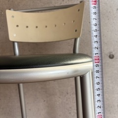 カウンター用椅子3脚セットの画像