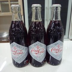 未開栓品 箱入り Coca-Cola 2000年記念 ミレニアムボトル 300ml 3本セット コカ・コーラ コレクション オブジェ 札幌市東区 新道東店の画像