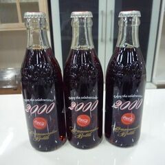 未開栓品 箱入り Coca-Cola 2000年記念 ミレニアムボトル 300ml 3本セット コカ・コーラ コレクション オブジェ 札幌市東区 新道東店の画像
