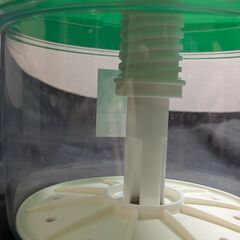 重しのいらない漬物器の画像