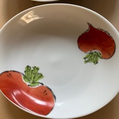 皿3枚の画像